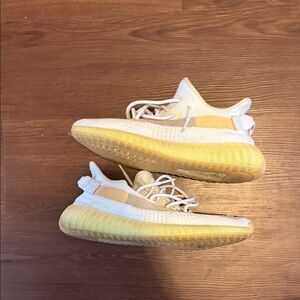 Yeezy hyperspace Asian exclusive